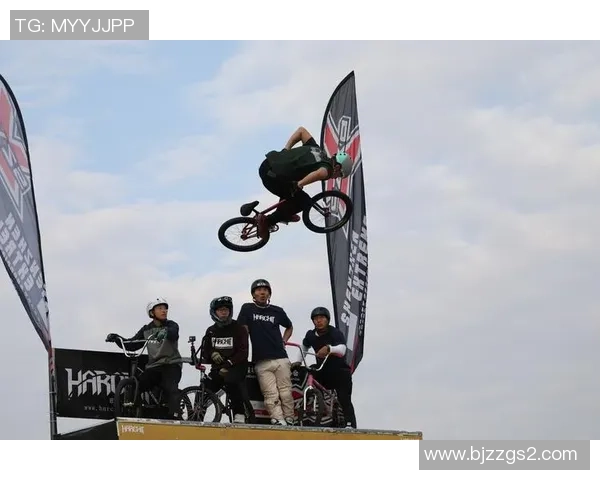 西安极限运动队以52分领跑极限运动嘉年华积分榜展现强大实力 西安极限运动队以52分领跑极限运动嘉年华积分榜展现强大实力